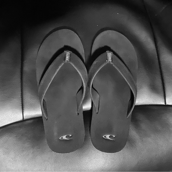 O’Neil Sandals - Picture 1 of 1